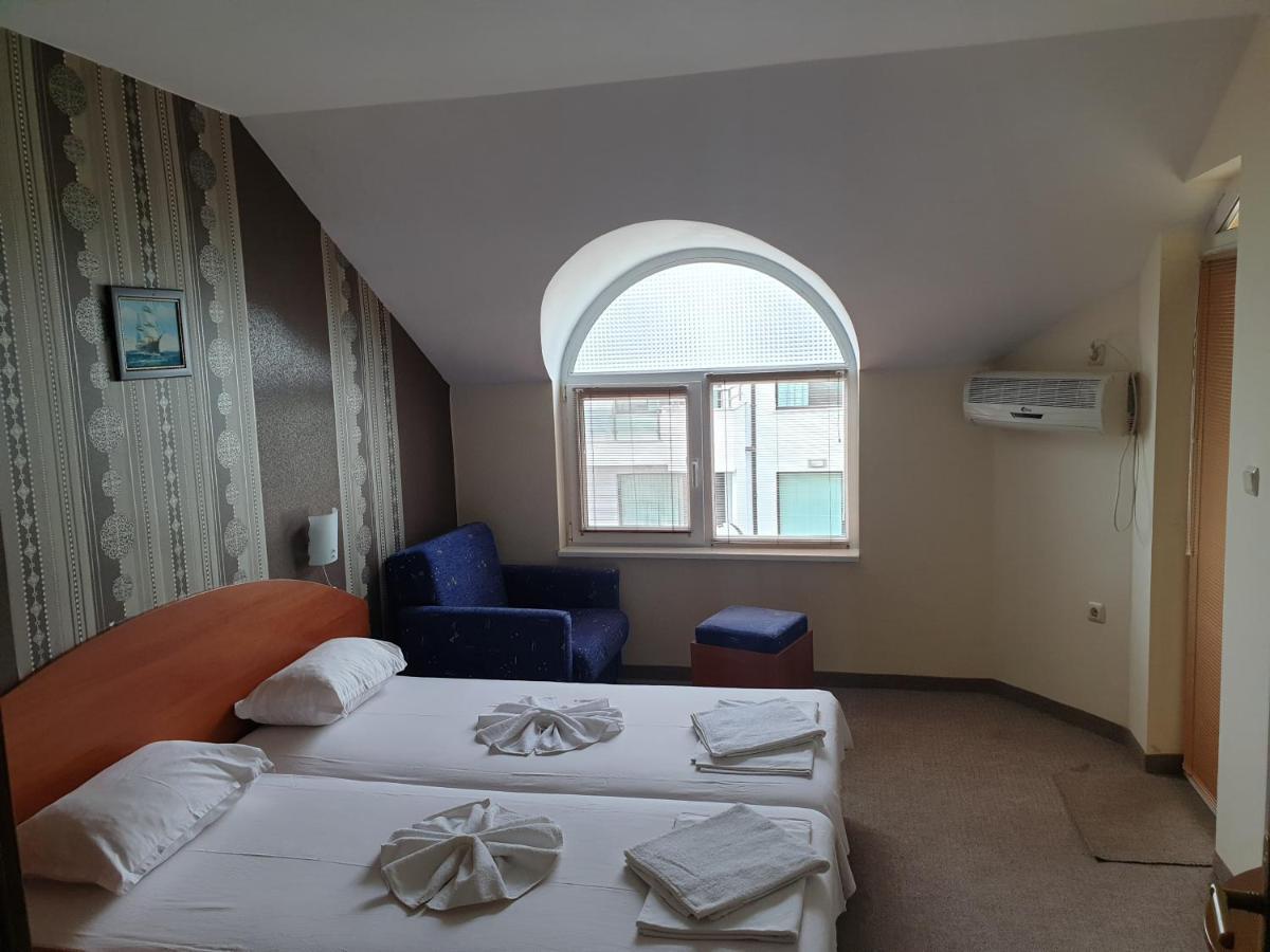Family Hotel Diana Pomorie Exterior foto